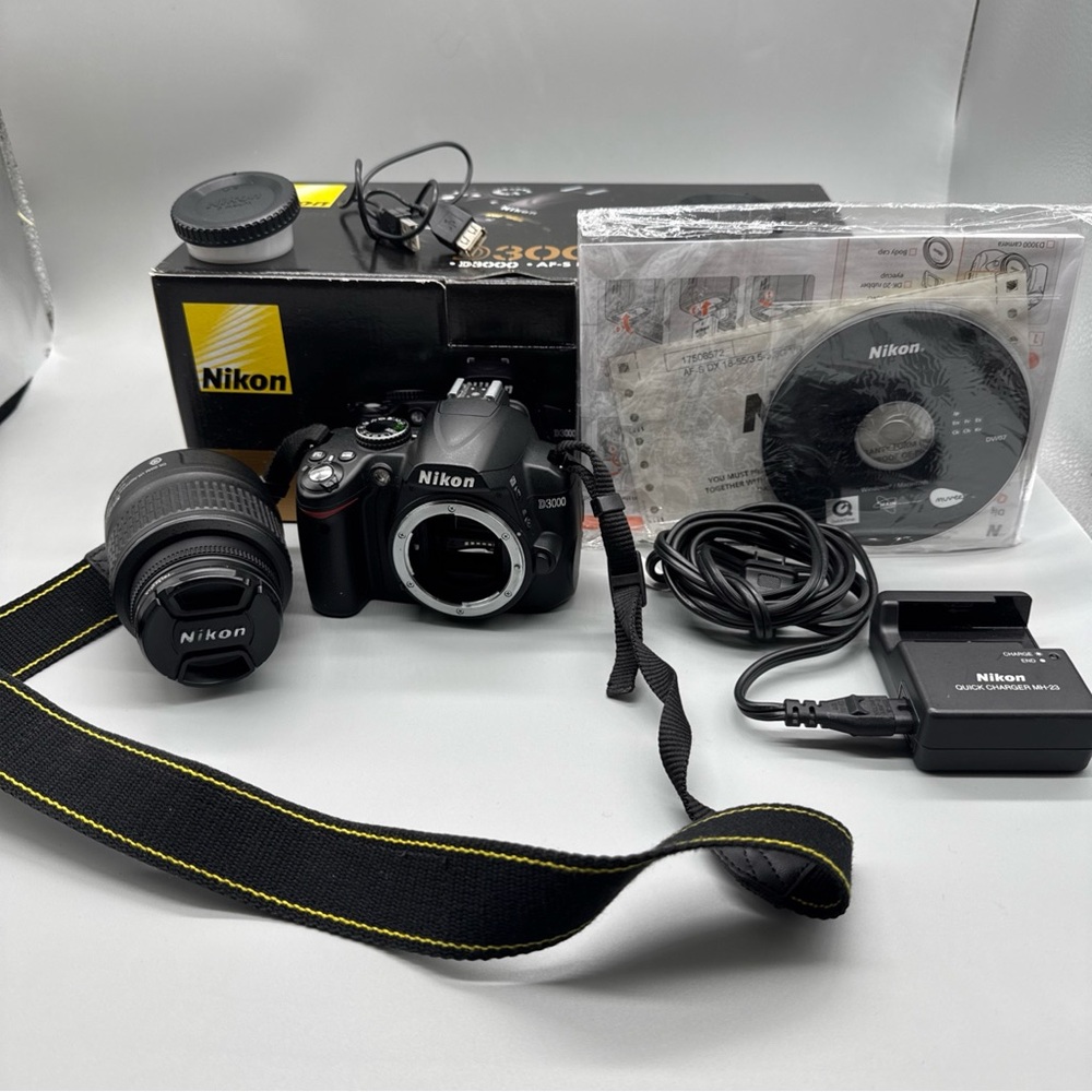 Nikon D3000 10.2MP Digital SLR Camera w/18-55mm f/3.5-5.6G Zoom Lens